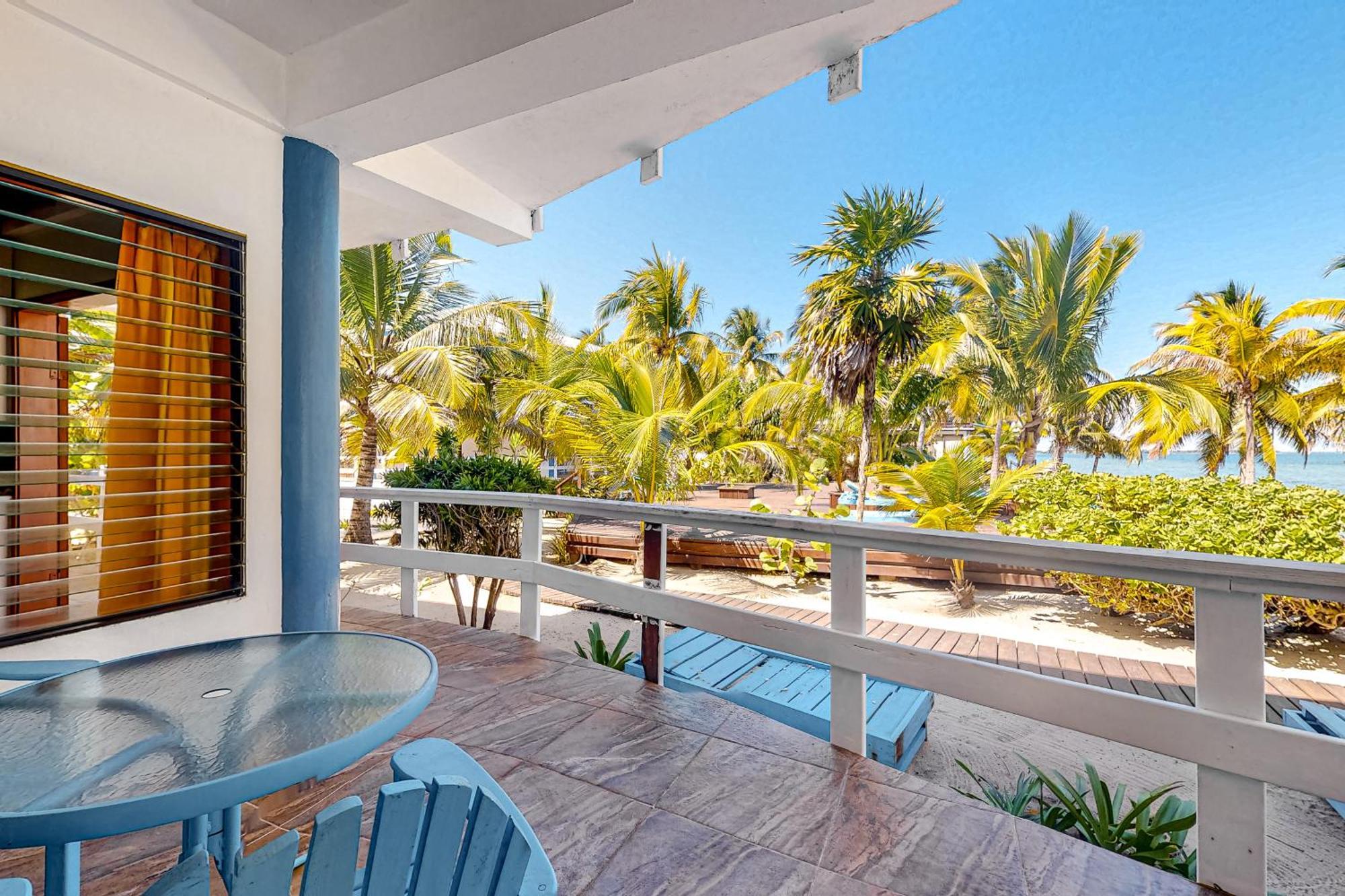 Beachside Villas Gold Standard Certified Placencia Quarto foto