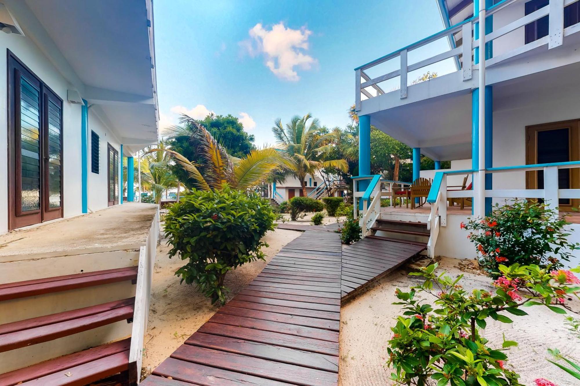 Beachside Villas Gold Standard Certified Placencia Quarto foto